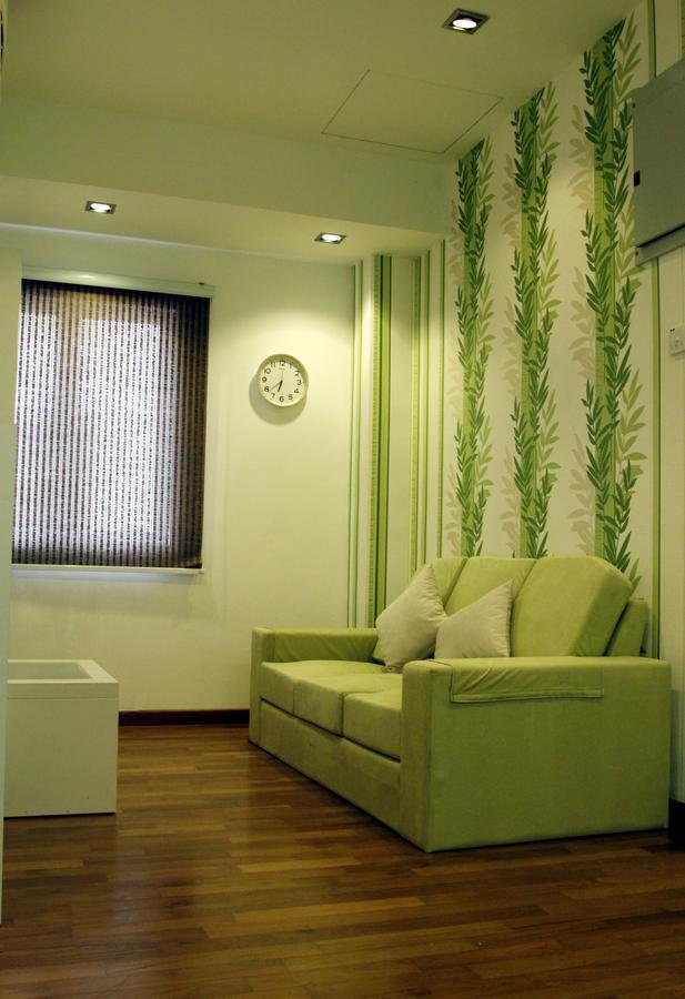 Gurney Luxe Inn George Town Bagian luar foto